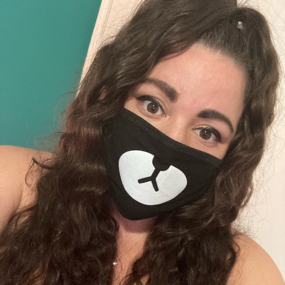 Meet your Posher, Regina